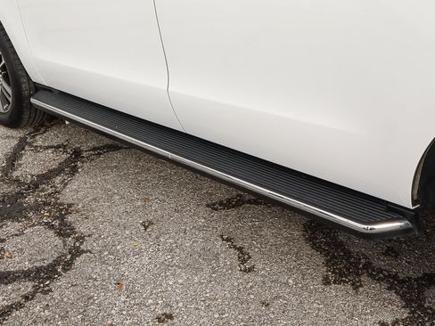 Used 2023 Ford Expedition Max Limited image 14