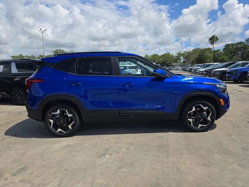 New 2026 Kia Seltos S FWD image 9
