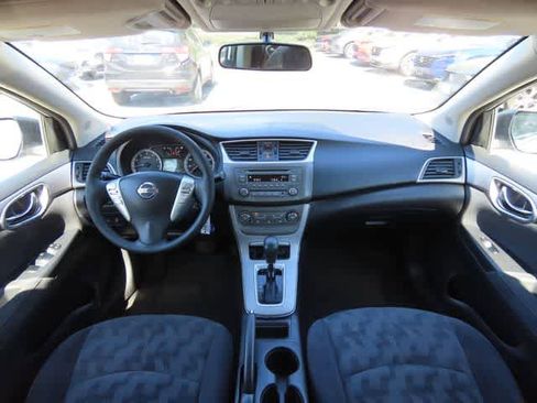 Used 2013 Nissan Sentra SV FWD image 17