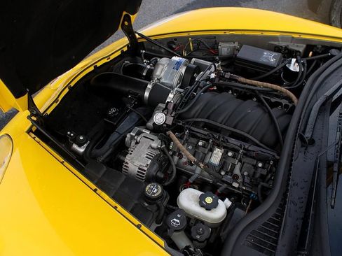 Used 2009 Chevrolet Corvette Z06 w/ Preferred Equipment Group RWD image 16