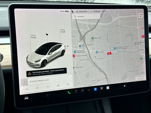 Used 2021 Tesla Model 3 Standard Range Plus image 18