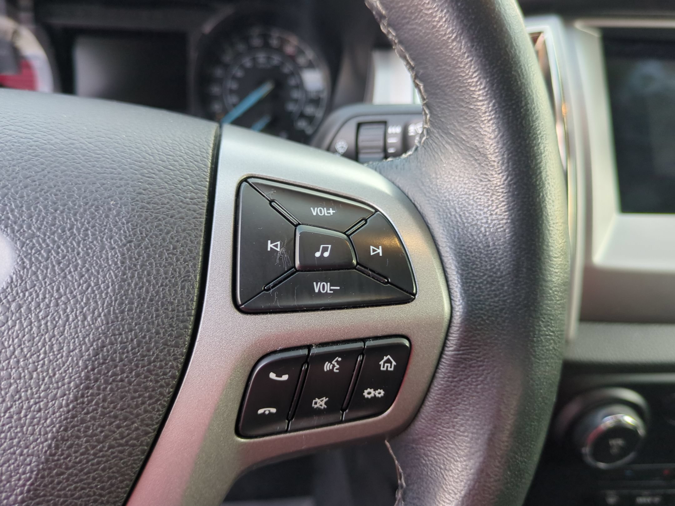 Used 2023 Ford Ranger XLT w/ Equipment Group 301A Mid AWD/4WD image 19