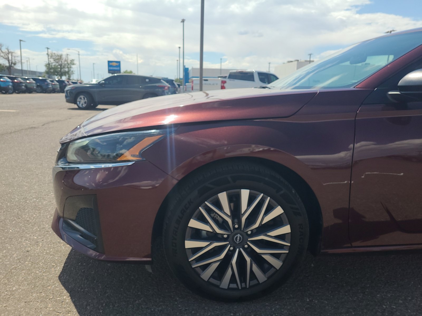 Used 2024 Nissan Altima 2.5 SV FWD image 10