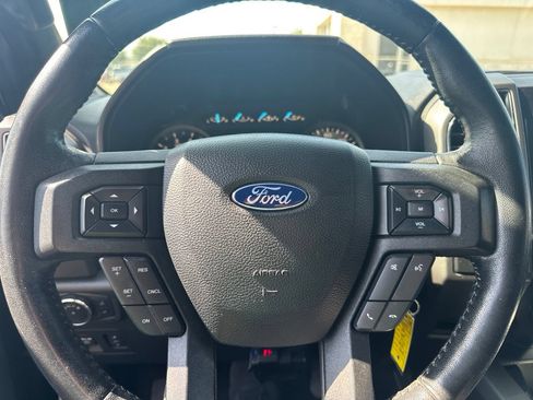 Used 2020 Ford F150 XLT w/ Equipment Group 302A Luxury AWD/4WD image 10