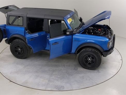 Used 2022 Ford Bronco Badlands image 47