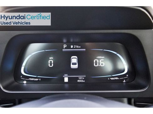 Certified 2025 Hyundai Elantra Sport FWD image 17