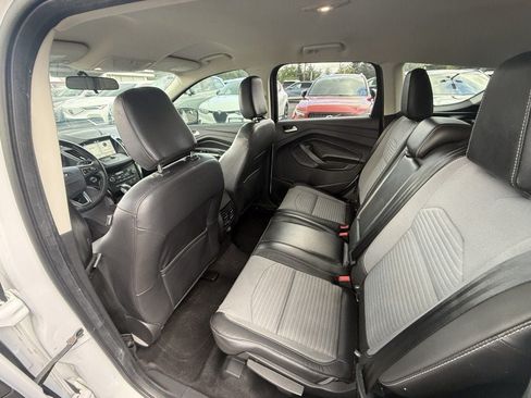 Used 2019 Ford Escape SE FWD image 24