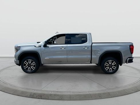 Used 2025 GMC Sierra 1500 AT4 w/ Technology Package AWD/4WD image 5