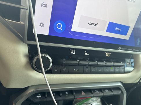 Used 2022 Toyota Tundra Capstone image 11