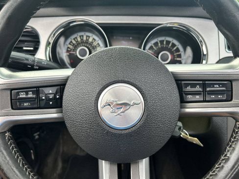 Used 2013 Ford Mustang Premium RWD image 18