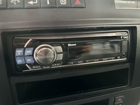 Used 2005 Buick LaCrosse CXL w/ Chrome Appearance Package image 23