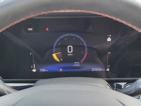 Used 2024 Chevrolet Trax RS FWD image 17