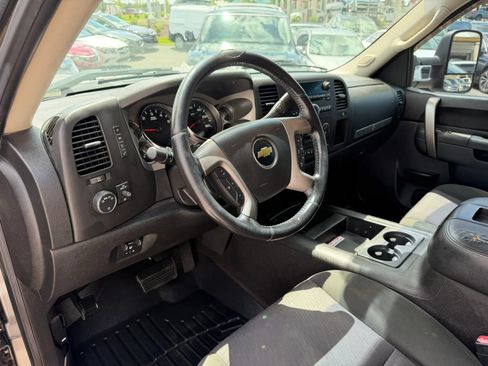 Used 2012 Chevrolet Silverado 2500 LT w/ Interior Plus Package AWD/4WD image 16