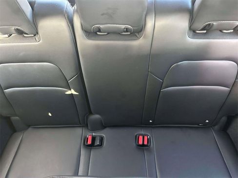 Certified 2023 Nissan Pathfinder SL w/ Lighting Package (N92) image 11