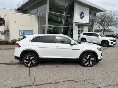 New 2026 Volkswagen Atlas Cross Sport SEL AWD/4WD image 10