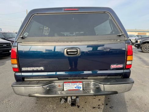 Used 2005 GMC Sierra 2500 SLE w/ Skid Plate Package image 4
