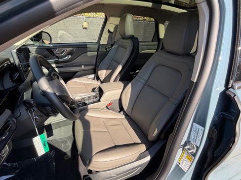 New 2026 Lincoln Corsair Grand Touring image 21