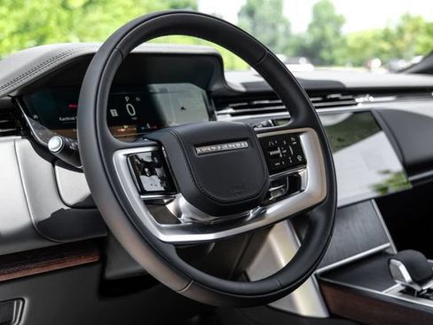 New 2026 Land Rover Range Rover SE AWD/4WD image 18