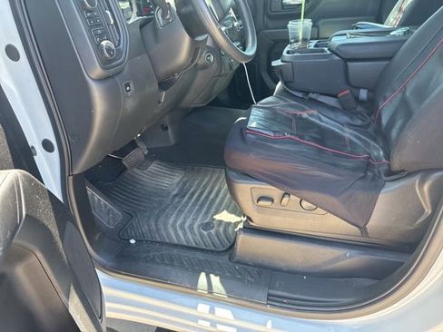 Used 2025 Chevrolet Silverado 1500 Custom Trail Boss w/ Turbomax Blackout Package image 5