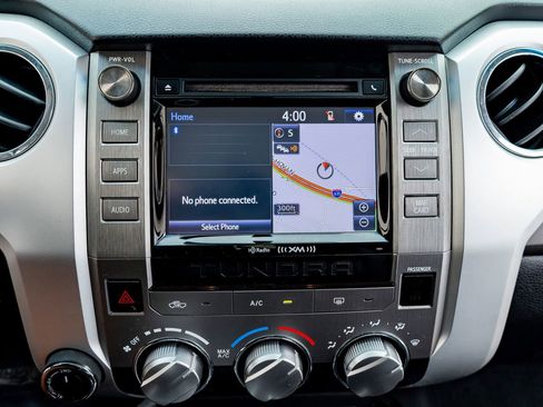 Used 2014 Toyota Tundra SR5 w/ TRD Off Road Package image 21