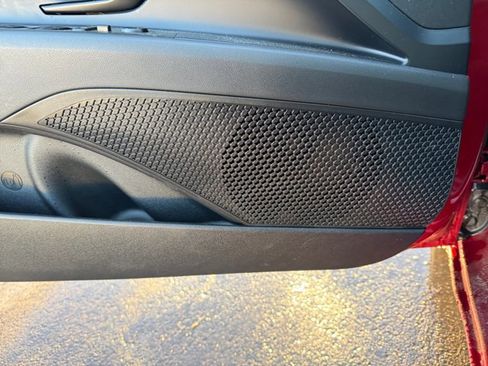 Certified 2025 Hyundai Elantra Sport image 19