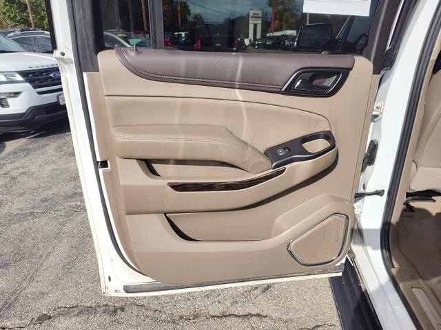 Used 2019 GMC Yukon XL SLT w/ Open Road Package AWD/4WD image 15