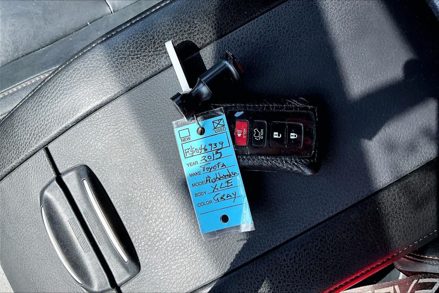 Used 2015 Toyota Highlander XLE FWD image 15