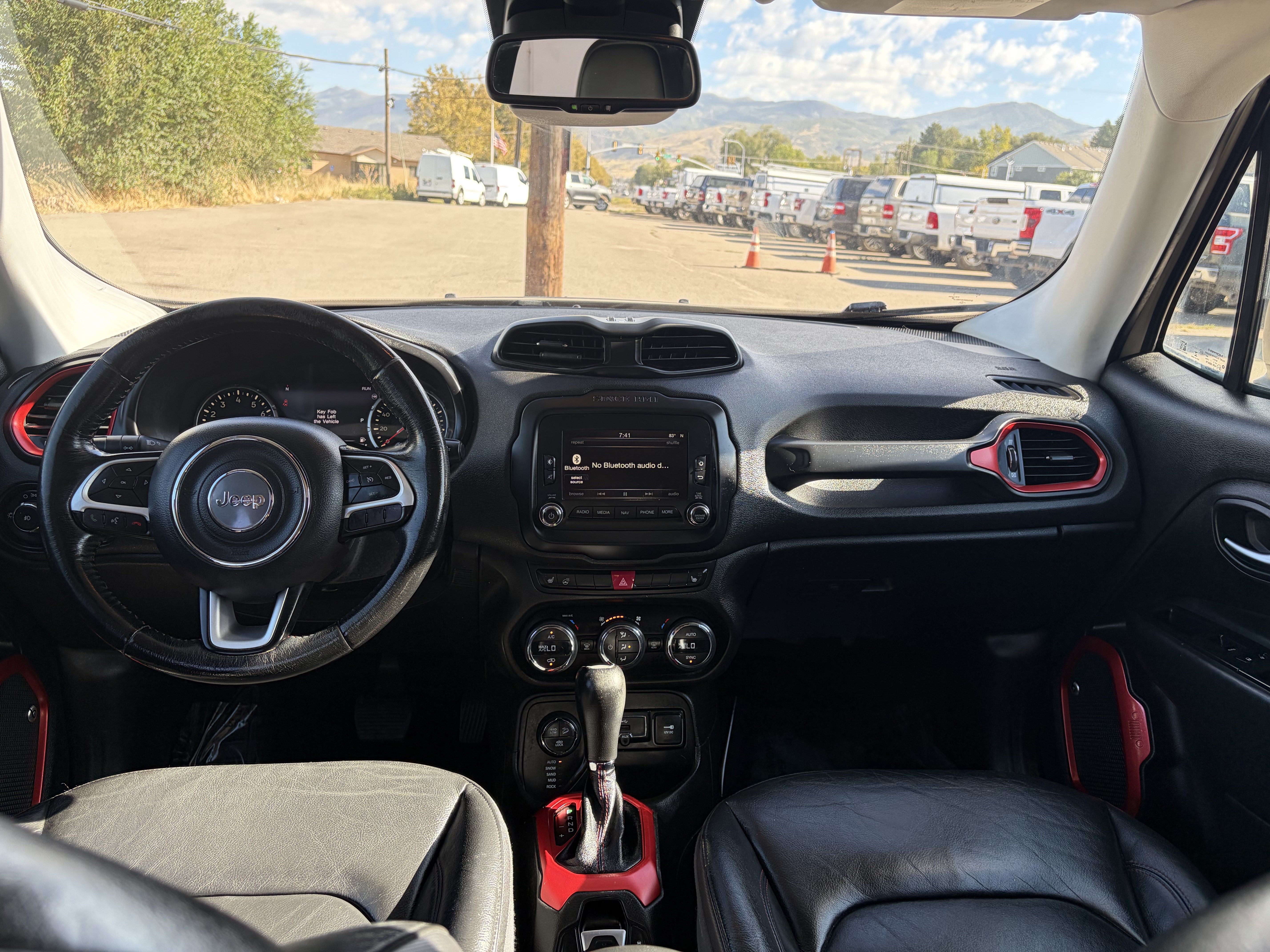 Used 2016 Jeep Renegade Trailhawk w/ Premium Trailhawk Package AWD/4WD image 18