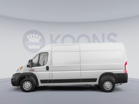 Used 2022 RAM ProMaster 2500 FWD image 2