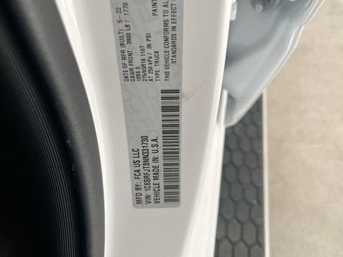 Used 2022 RAM 1500 Laramie image 26