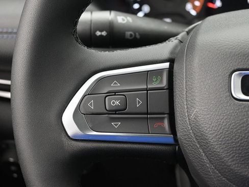 New 2026 Jeep Compass Latitude AWD/4WD image 13