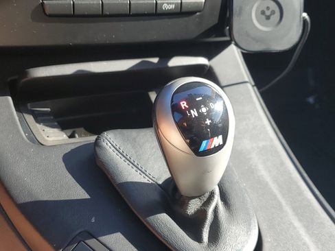 Used 2013 BMW M3 Convertible w/ Premium Pkg image 28