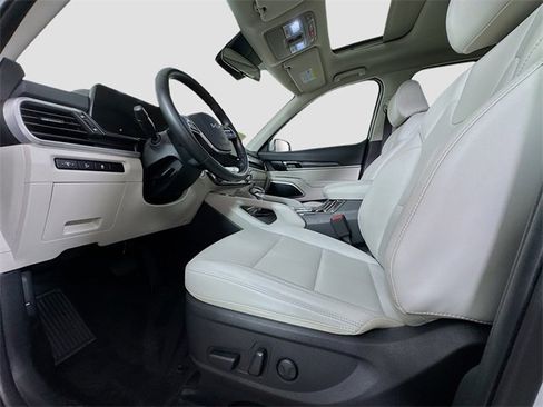 Used 2023 Kia Telluride S w/ S Sunroof Package image 18