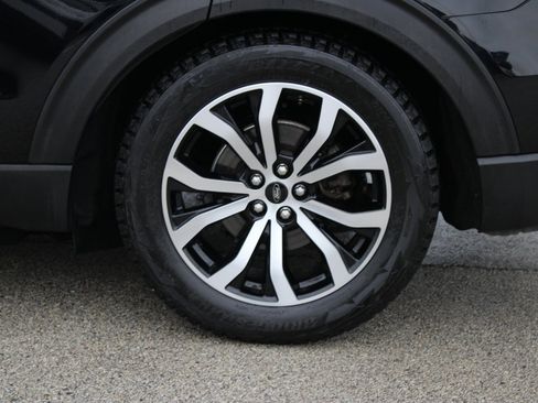 Used 2020 Ford Explorer ST image 30