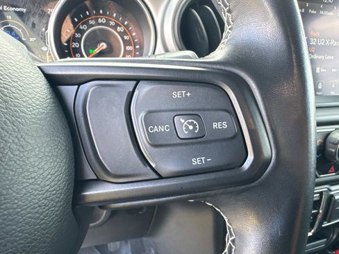 Certified 2021 Jeep Wrangler Unlimited Sport image 31