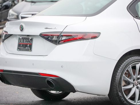 Used 2024 Alfa Romeo Giulia Ti AWD/4WD image 30