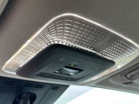 Used 2024 Toyota Prius Limited image 25