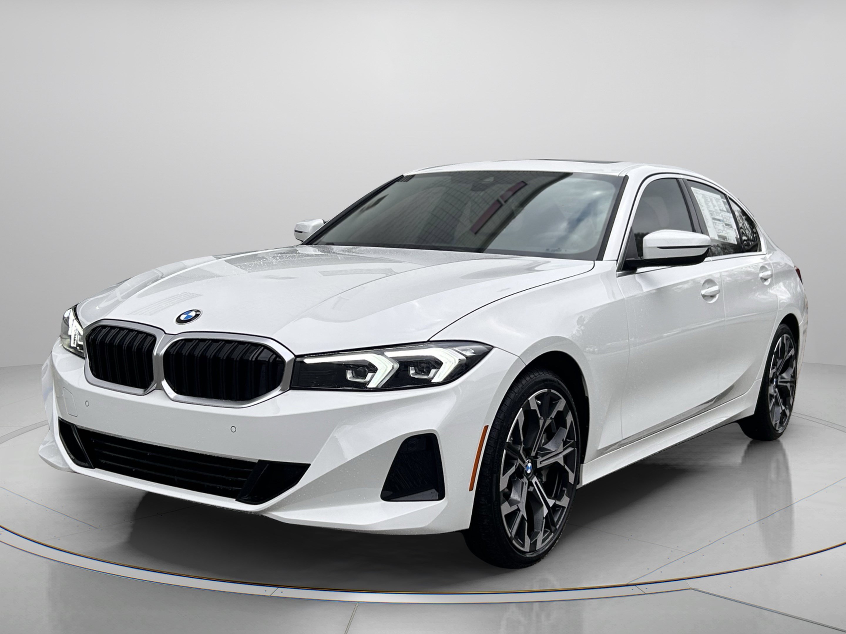 Used 2026 BMW 330i Sedan w/ Premium Package RWD image 2
