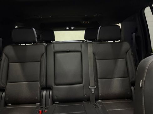 Used 2021 Chevrolet Suburban High Country AWD/4WD image 28