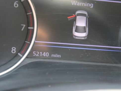 Used 2025 Nissan Sentra SR FWD image 9