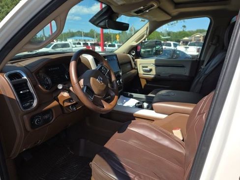 Used 2019 RAM 2500 Laramie AWD/4WD image 16