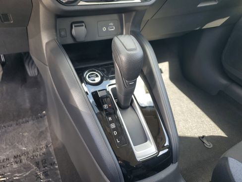 New 2025 Nissan Versa SV w/ Trunk Package image 25