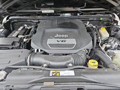 Used 2016 Jeep Wrangler Unlimited Sport image 13