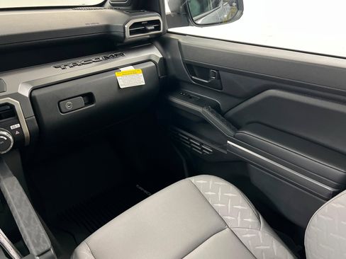 New 2026 Toyota Tacoma SR5 image 10