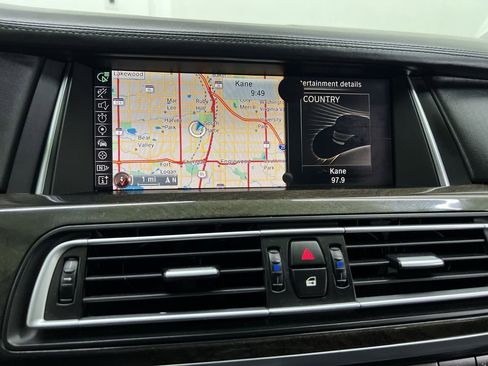 Used 2015 BMW 750i RWD image 22