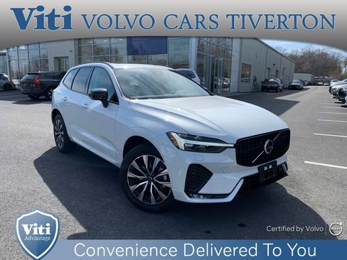 Certified 2025 Volvo XC60 B5 Core w/ Climate Package image 1