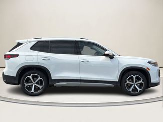New 2026 Volkswagen Tiguan SE FWD video 2