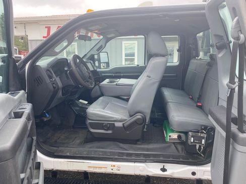 Used 2015 Ford F450 XL w/ Power Equipment Group image 12