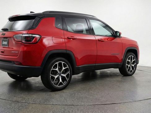 Used 2025 Jeep Compass Limited AWD/4WD image 9