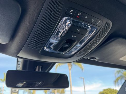 Used 2022 Mercedes-Benz GLB 250 image 23